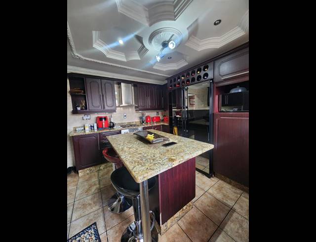 3 BEDROOM HOUSE FOR SALE IN BIRCH ACRES